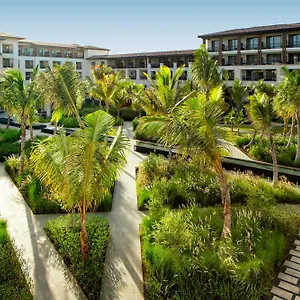 Resort Unique Club At Lopesan Costa Bavaro, Punta Cana