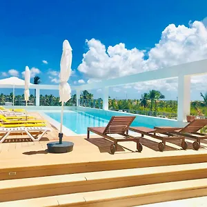 Hotel Ducassi Rooftop Pool & Beach Club Punta Cana
